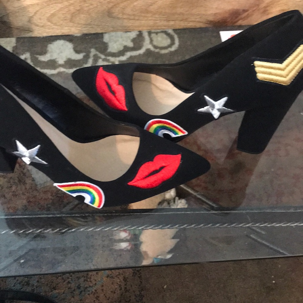 NWT never worn patch embellished black heels.